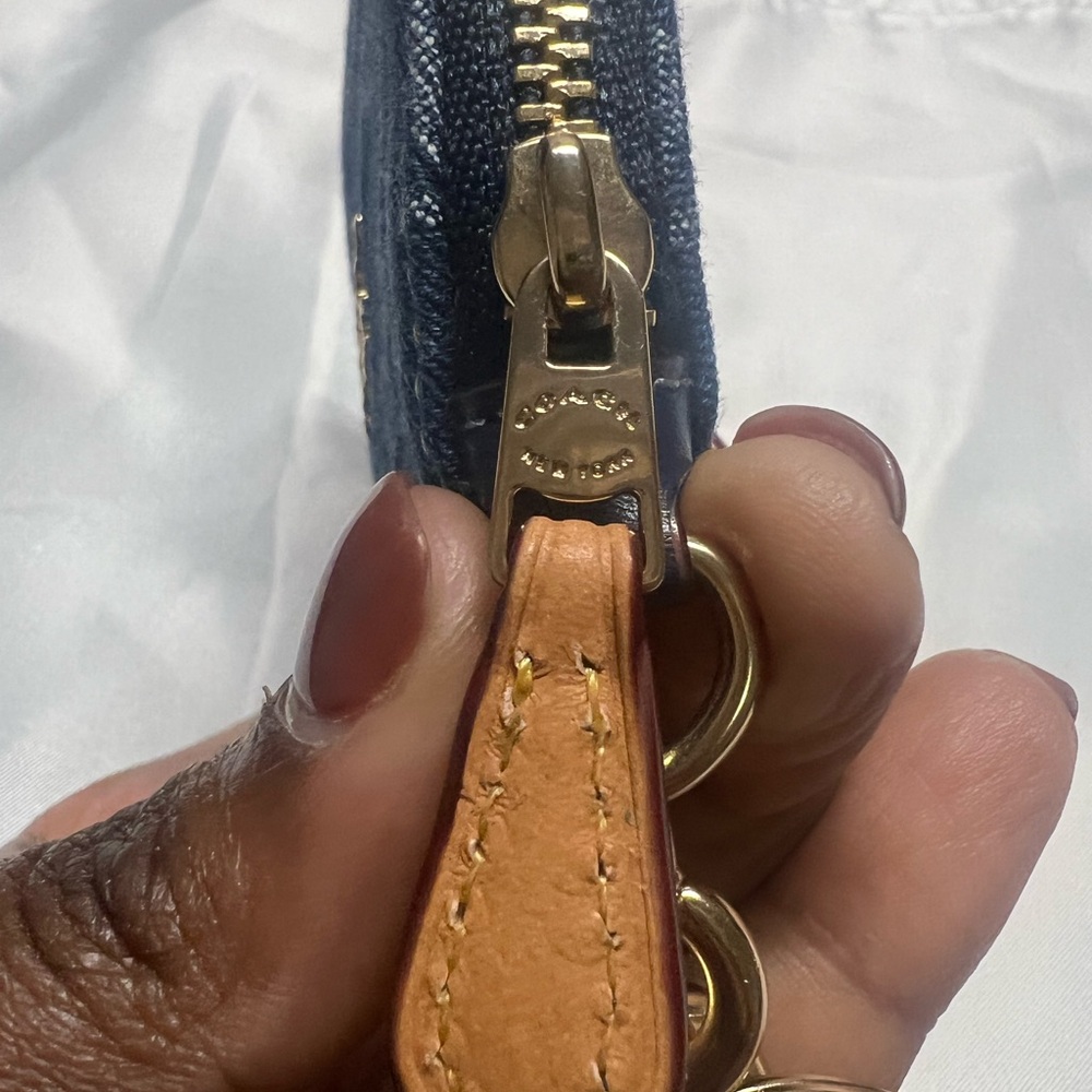 Coach Navy Denim Signature Round Coin Pouch Keychain with Gold Hardware - Picture 4 of 6